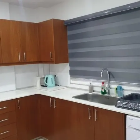 Apartament Touristic 2 Bedrooms Near Beach Center Larnaca