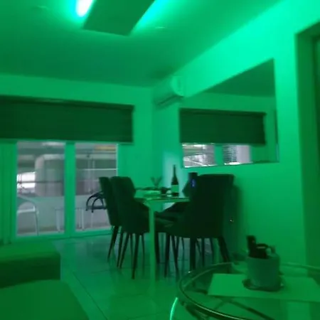 Apartment Touristic 2 Bedrooms Near Beach Center Larnaka
